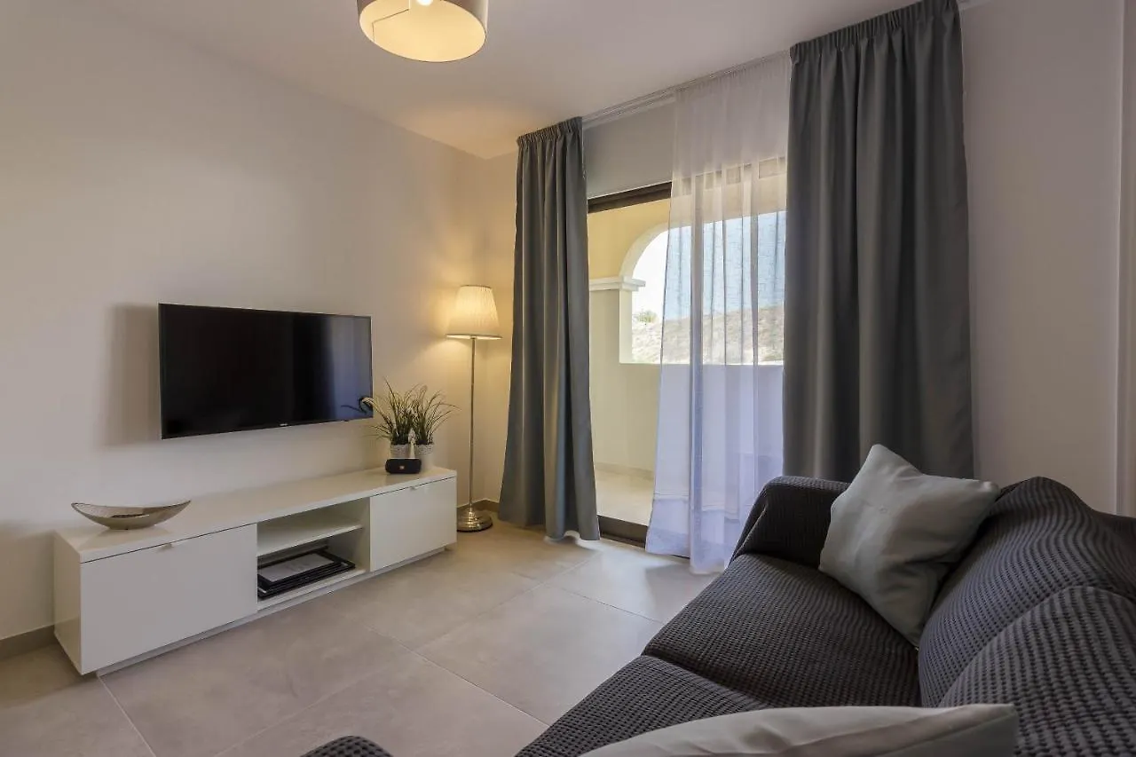 Luxury Duplex In Los Cristianos , 6 Pax Apartament